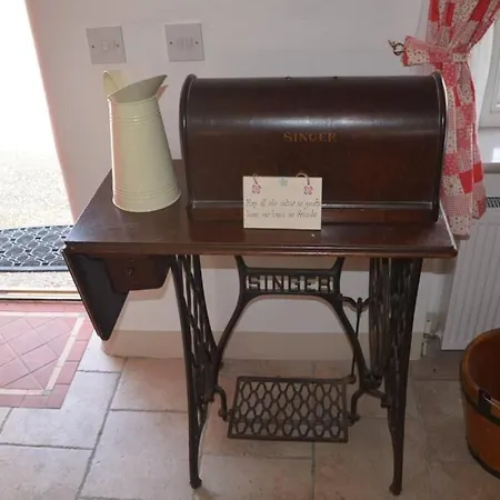 Cecil's Cottage, Ballynary, By Wild Atlantic Wanderer