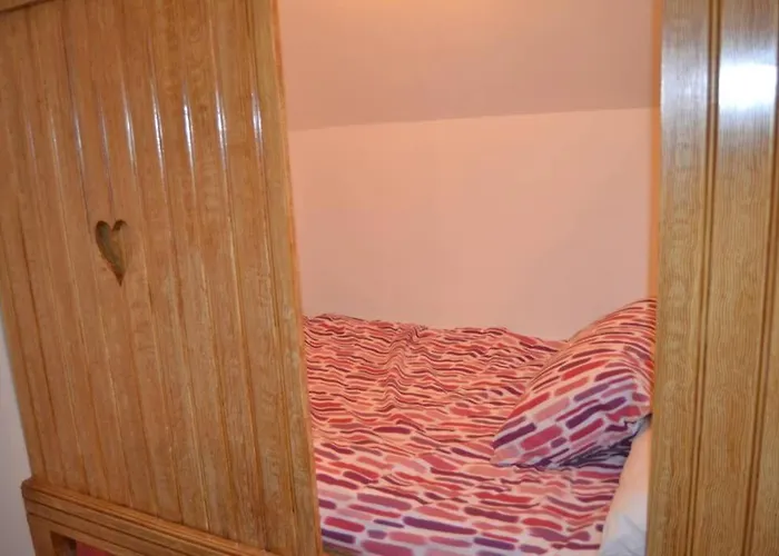 Cecil's Cottage, Ballynary, By Wild Atlantic Wanderer Holiday home