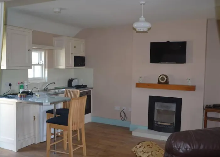 Cecil's Cottage, Ballynary, By Wild Atlantic Wanderer バンクラナ